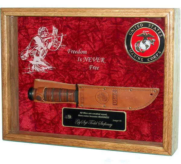 Knife Display KaBar Fighting Knife